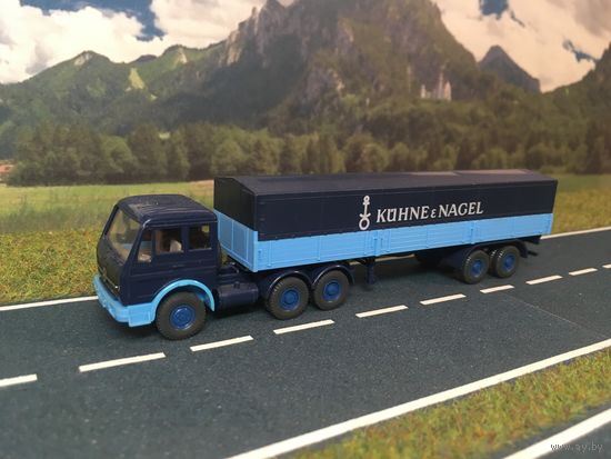 Грузовой автомобиль Mercedes-Benz (17). Масштаб HO1:87.