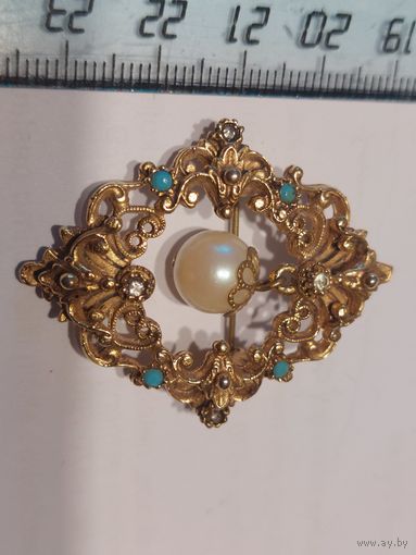 Брошь