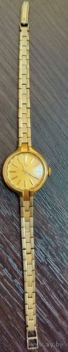 Винтажные часы луч , корпус и браслет AU , заводятся и идут , ТО часов не проводилось .