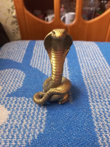 Статуэтка Змея