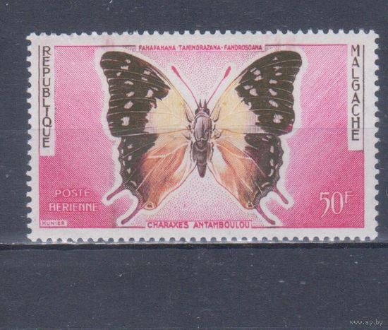 [859] Мадагаскар 1960. Фауна.Бабочка.50 ф. MNH. Кат.3,5 е.