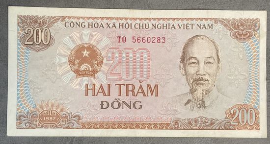 Банкнота 200 донгов 1987 год. Вьетнам. НЕ БЫЛА В ОБОРОТЕ