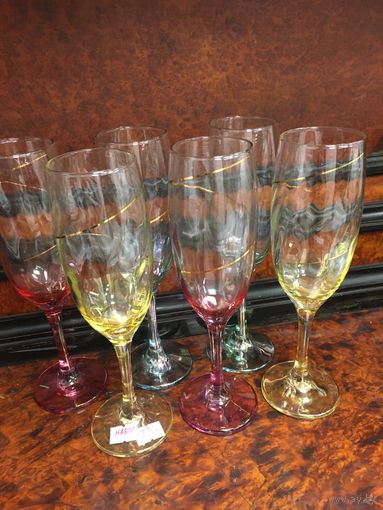 Набор бокалов