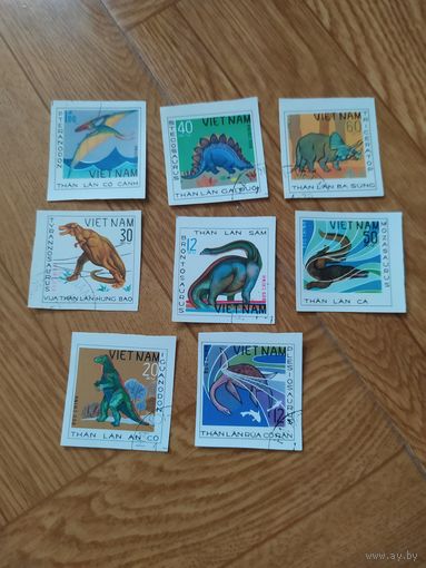 Вьетнам серия марок, динозавры.