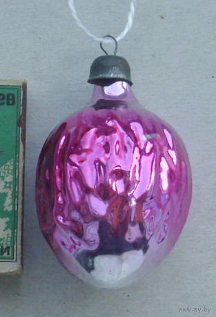 Ёлочная игрушка. Грецкий орех. Х-25.