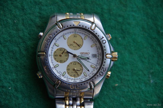Часы  " SEIKO "   ВСЕ РАБОТАЕТ