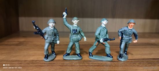 Солдатики ГДР