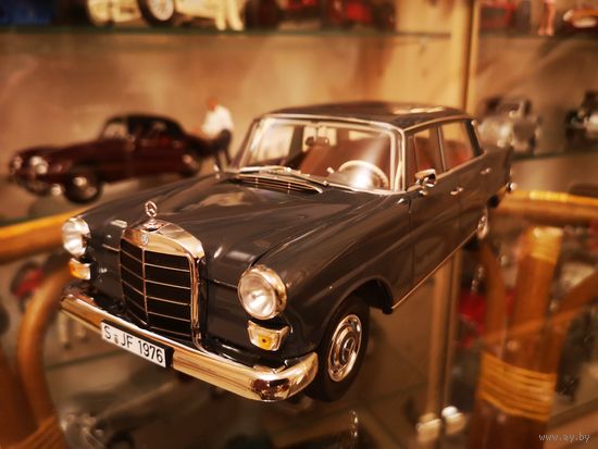 Mercedes Benz 190D W110
