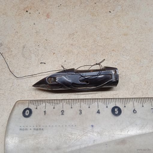 Челнок-пулька от швейной машинки с секторным ходом челнока