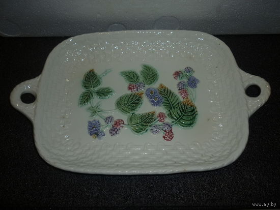 Блюдо-Поднос. Майолика с узором ЕЖЕВИКА. Ручная роспись. Конаково. ЗИК.53год. СССР