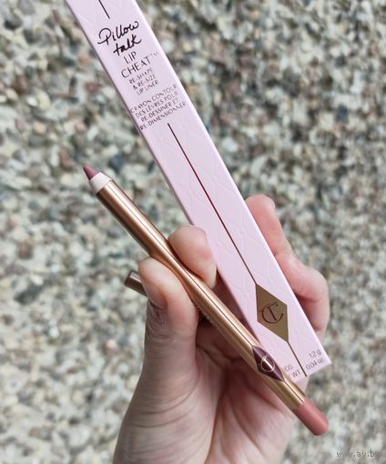 Карандаш для губ Charlotte Tilbury оттенок Pillow Talk