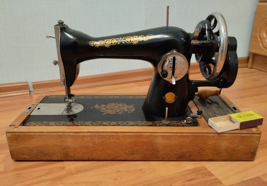 Швейная машинка СССР пмз им. Калинина