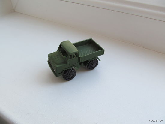 Грузовичек металл