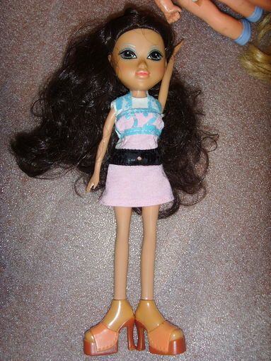 Кукла Winni
