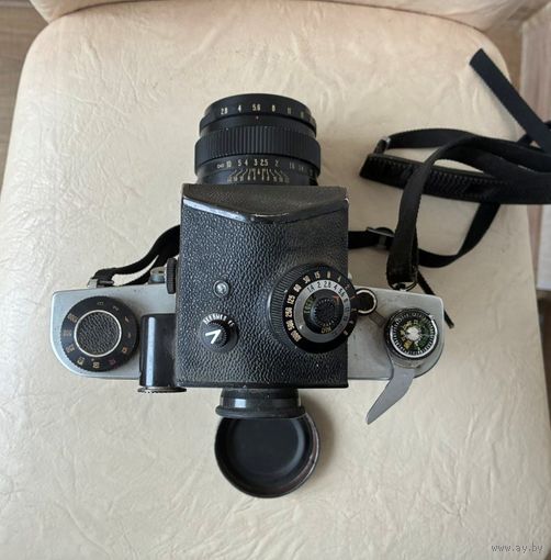 Все лоты с рубля.Фотоаппарат Киев-6С TTL с объективом Вега-12Б,СССР