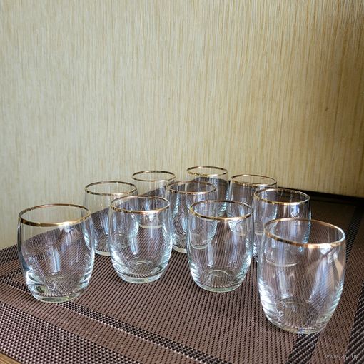 Рюмки/стопки, стекло с золотой отводкой, ретро СССР. Одним лотом 10 шт.