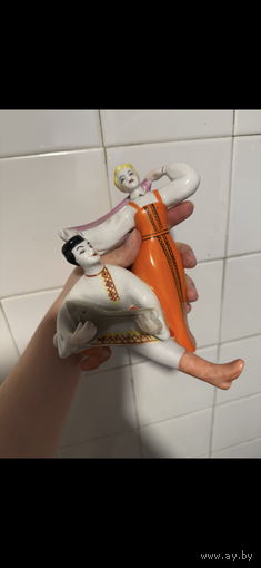 Русский танец фарфор