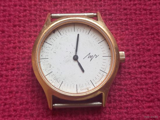 Часы Луч Пионы Нюд Республика Беларусь. На ходу.