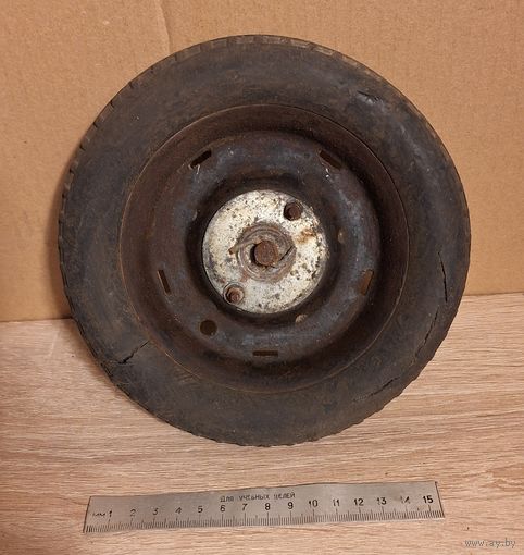 Колесо от педальной машинки "Москвич", СССР.