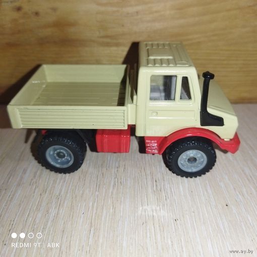 Винтаж.Mercedes-Benz UNIMOG U1500 .W.-Germany.Siku 1/55