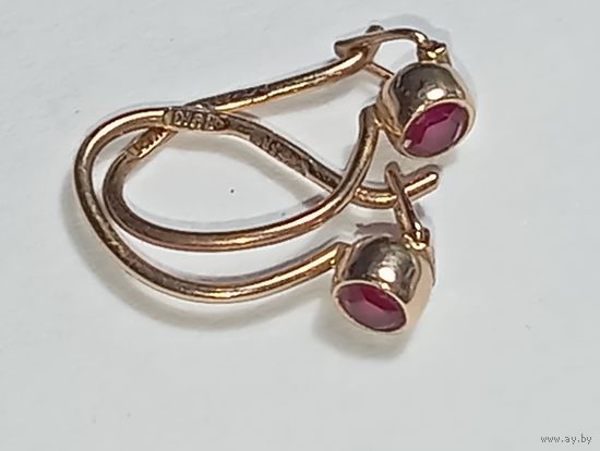 Золотые сережки 583 проба , звезда .