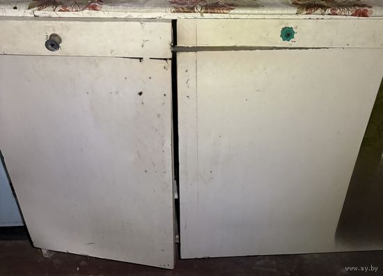 Стол кухонный старинный