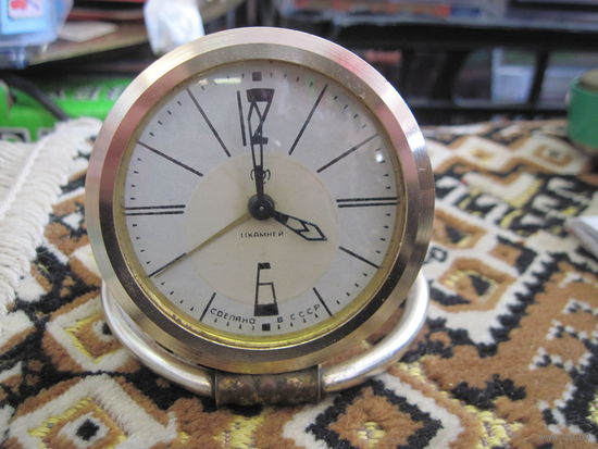 Часы-будильник Слава 2-й МЧЗ.