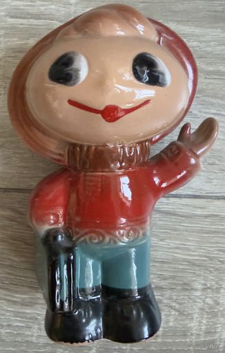 Статуэтка керамическая Мальчик Спутник СССР