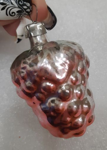 Игрушка ёлочная Гроздь Винограда Изабелла, стекло. СССР