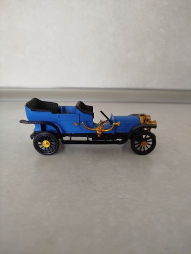 Коллекционные модели машинок. СССР. Масштаб 1:43. Руссо Балт дубль фаэтон. Без коробки. С рубля, без МЦ.