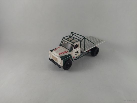 1/43 Газ 53 Кросс