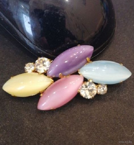 Шикарная ретро брошь прошлого века, размер 2*6см