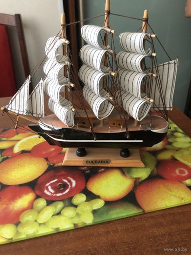 Сувенир Парусник