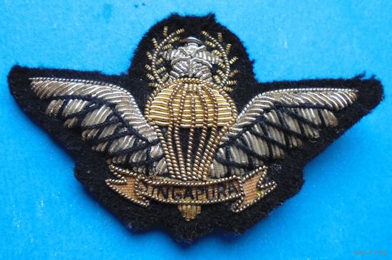 Вышитый знак парашютиста Сингапур.
