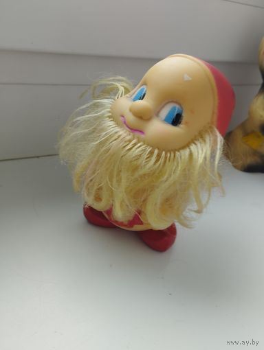 Игрушка гном резиновый ссср