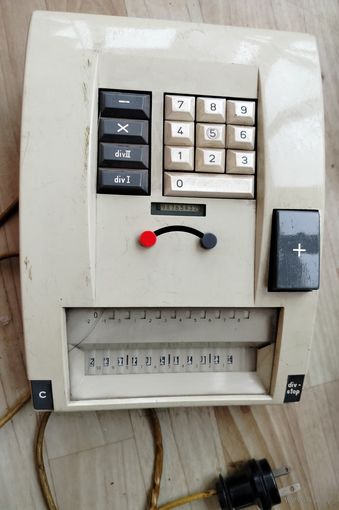 Арифмометр Contex 55