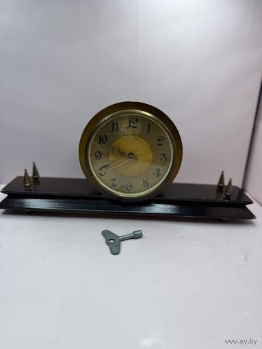 Часы весна ,каминные ,настольные ,на ходу