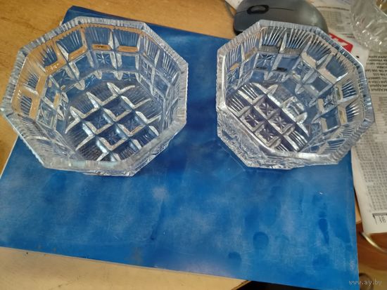 Вазочка коныет