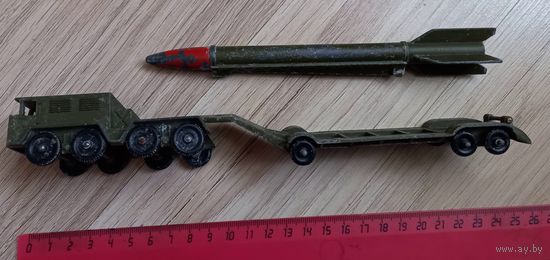 Военная техника.Тягач с ракетой.Металл.СССР.