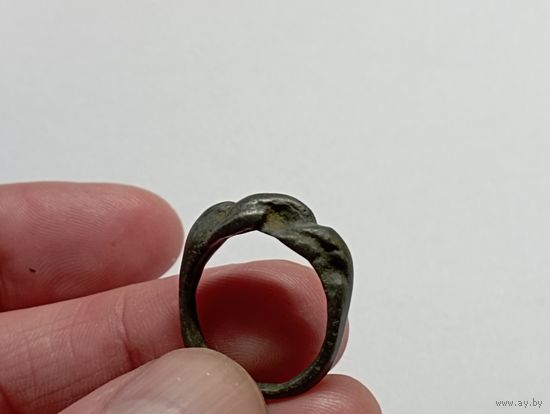Кольцо ложновитое.Предположительно 12-15 век.