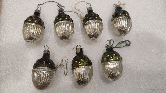 Игрушка елочная Жёлудь 7 штук