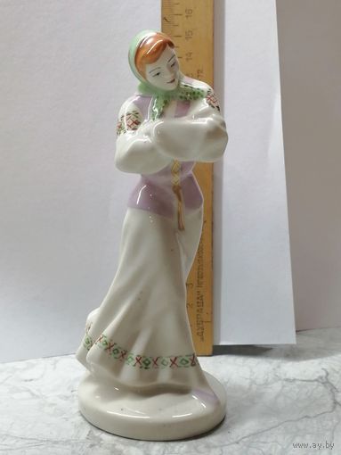 Фарфоровая статуэтка Плясунья Локотки.