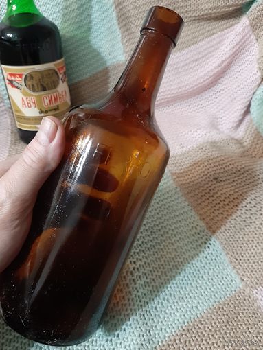 В коллекцию. Продаётся пустая.