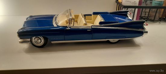 Модель 1:18 Maisto 1959 Cadillac Eldorado Biarritz