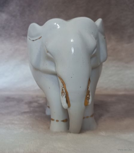 Статуэтка. Слон.  10,5 см.