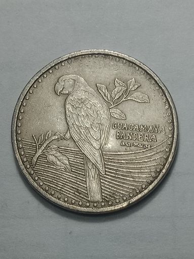 Колумбия 200 песо 2013 года .