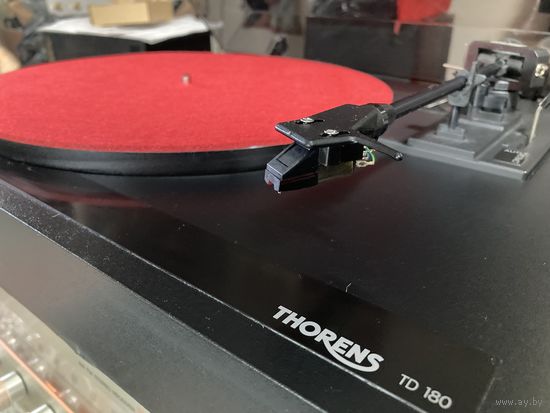 Проигрыватель пластинок Thorents