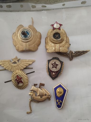 Значки военные одним лотом