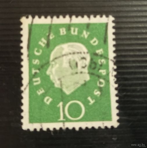 Марка ФРГ - зеленая