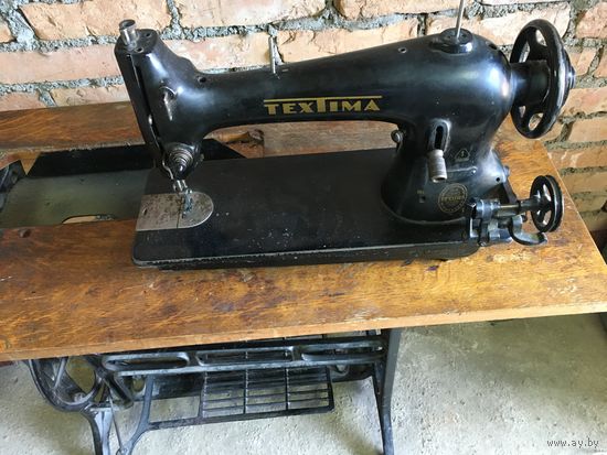 Швейная машина